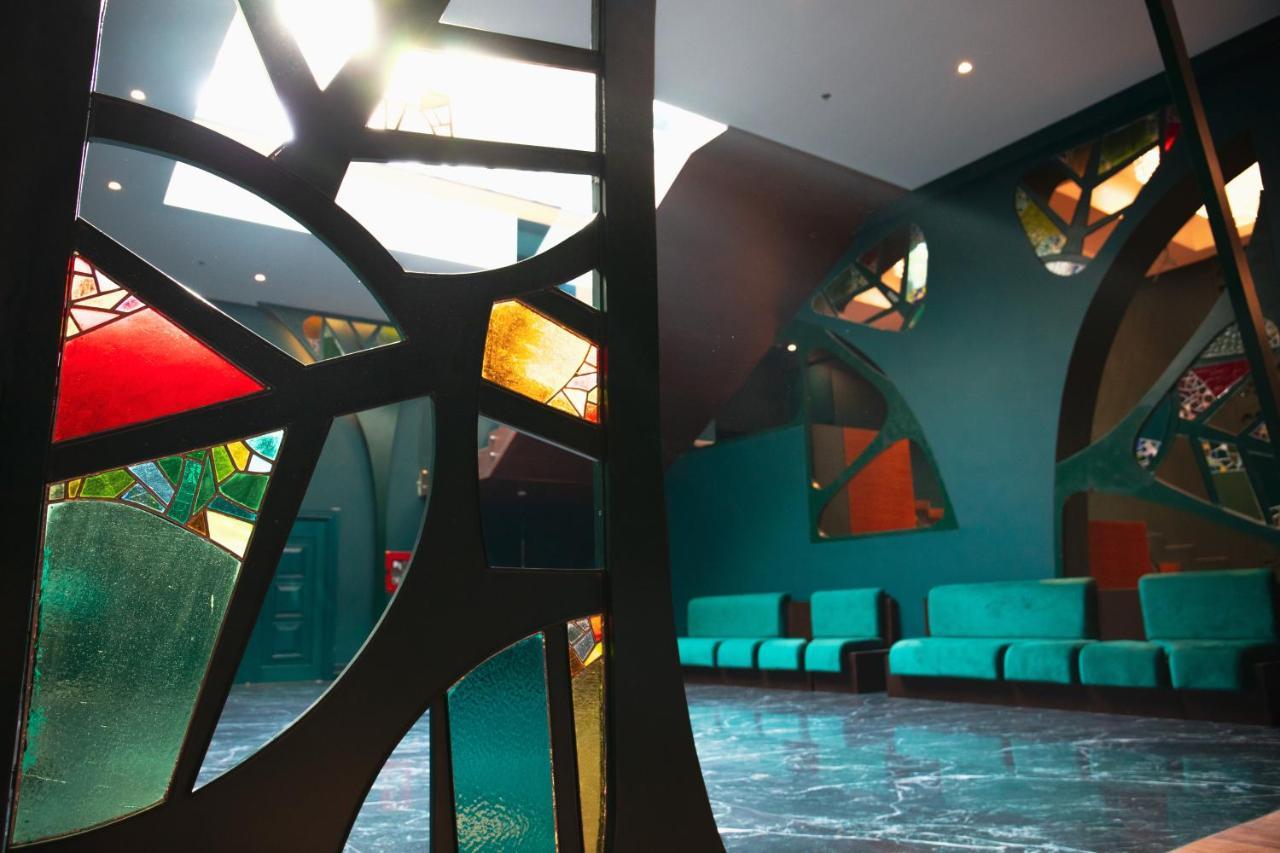 Arka Art Hotel ติรานา ภายนอก รูปภาพ Interior of the sanctuary